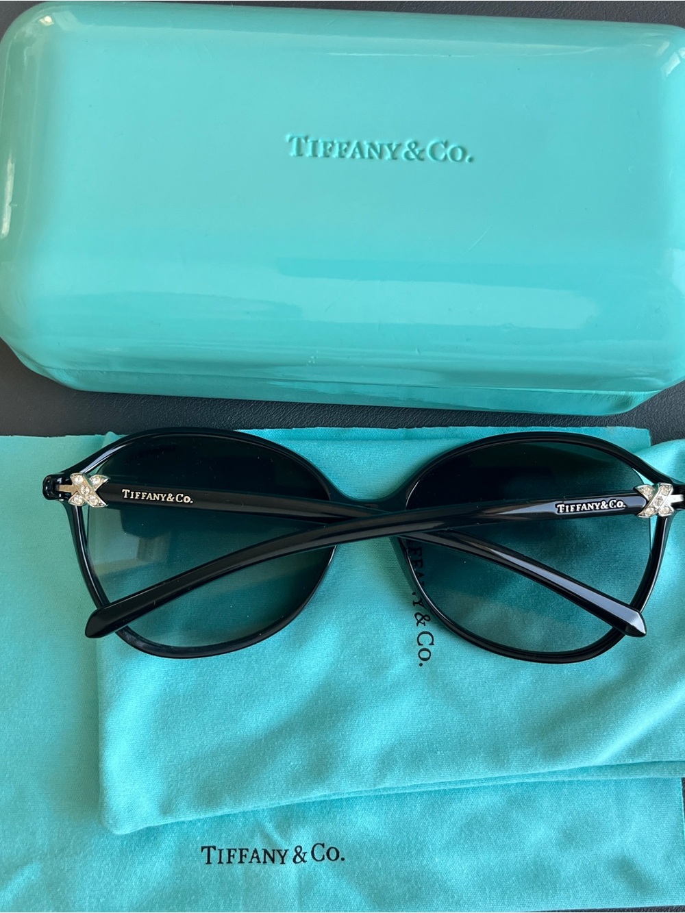 Tiffany & Co. Black Sunglasses with Tiffany Blue Case Never worn
